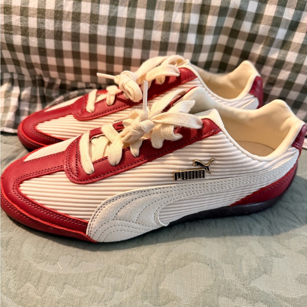 Puma Womens Ortholite Sneakers in Deep Red- Maroon and Cream